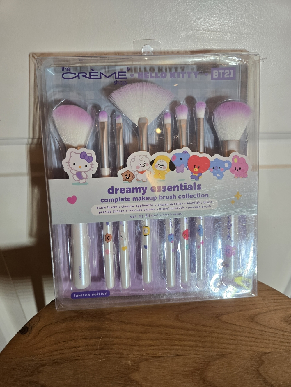 The Crème Shop x BT21 Dreamy Essentials Makeup Brush Set - White & Pink